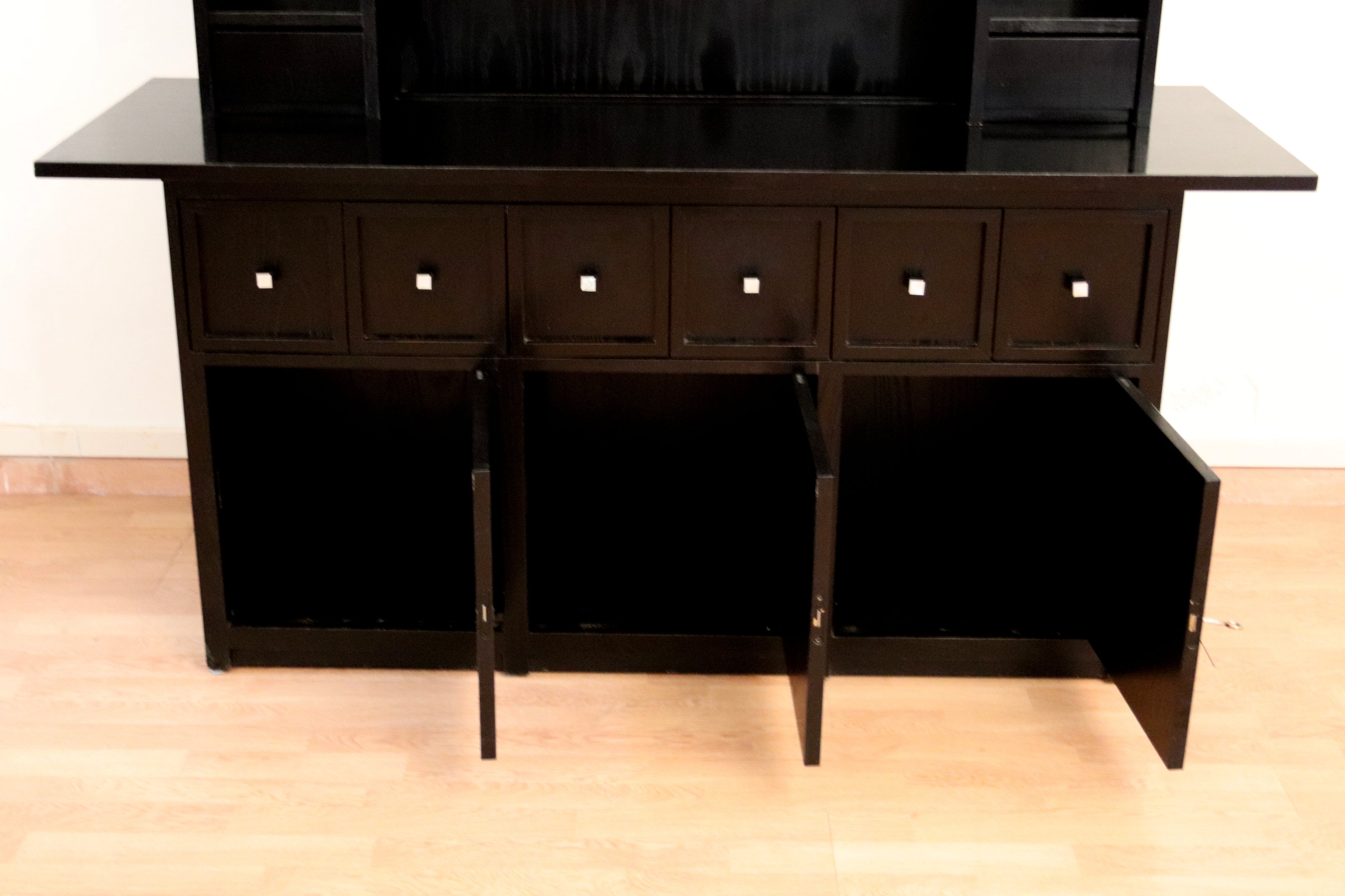 Charles_Rennie_Mackintosh_DS5_Sideboard_for_Cassina,_I_Maestri_Collection