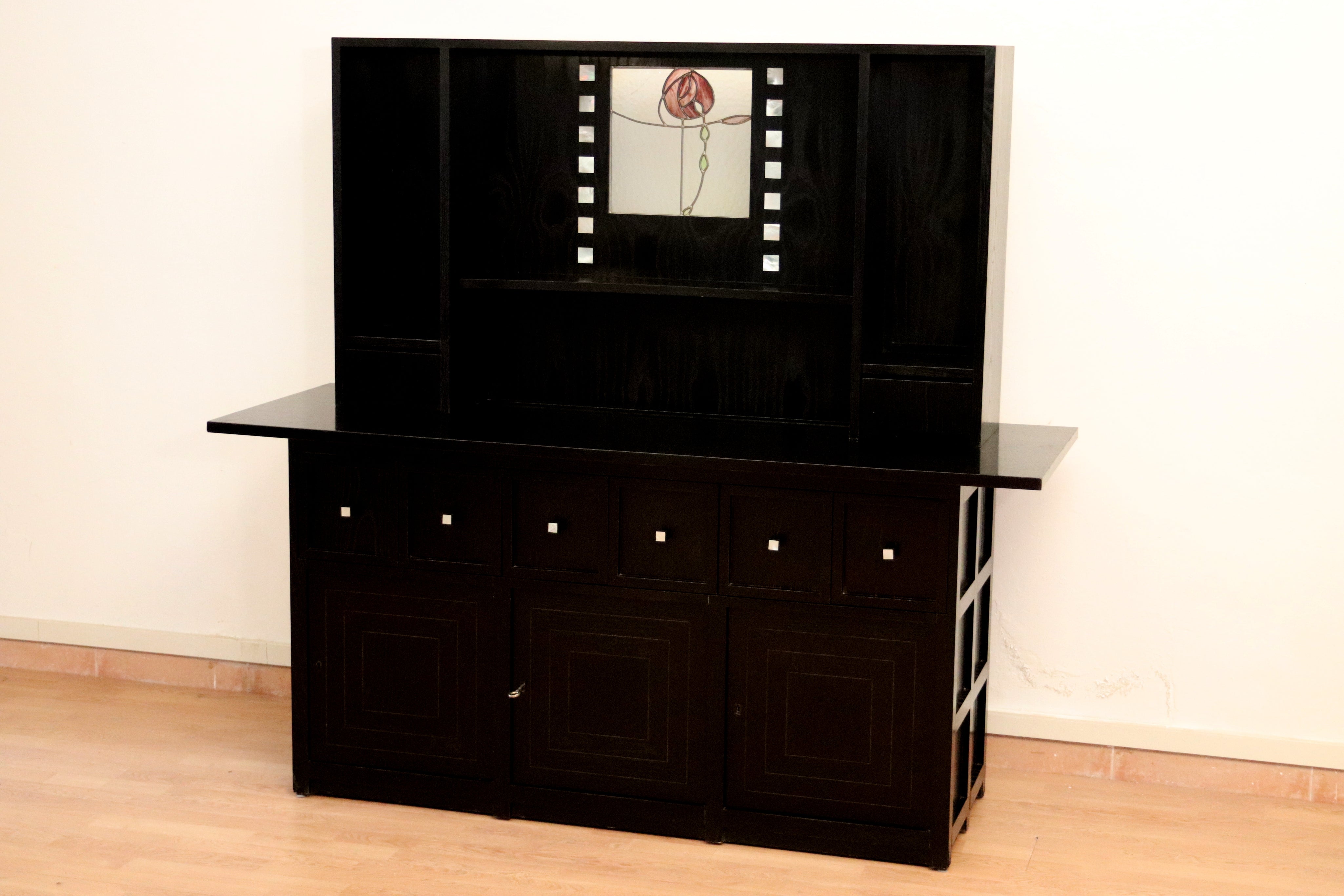 Charles_Rennie_Mackintosh_DS5_Sideboard_for_Cassina,_I_Maestri_Collection