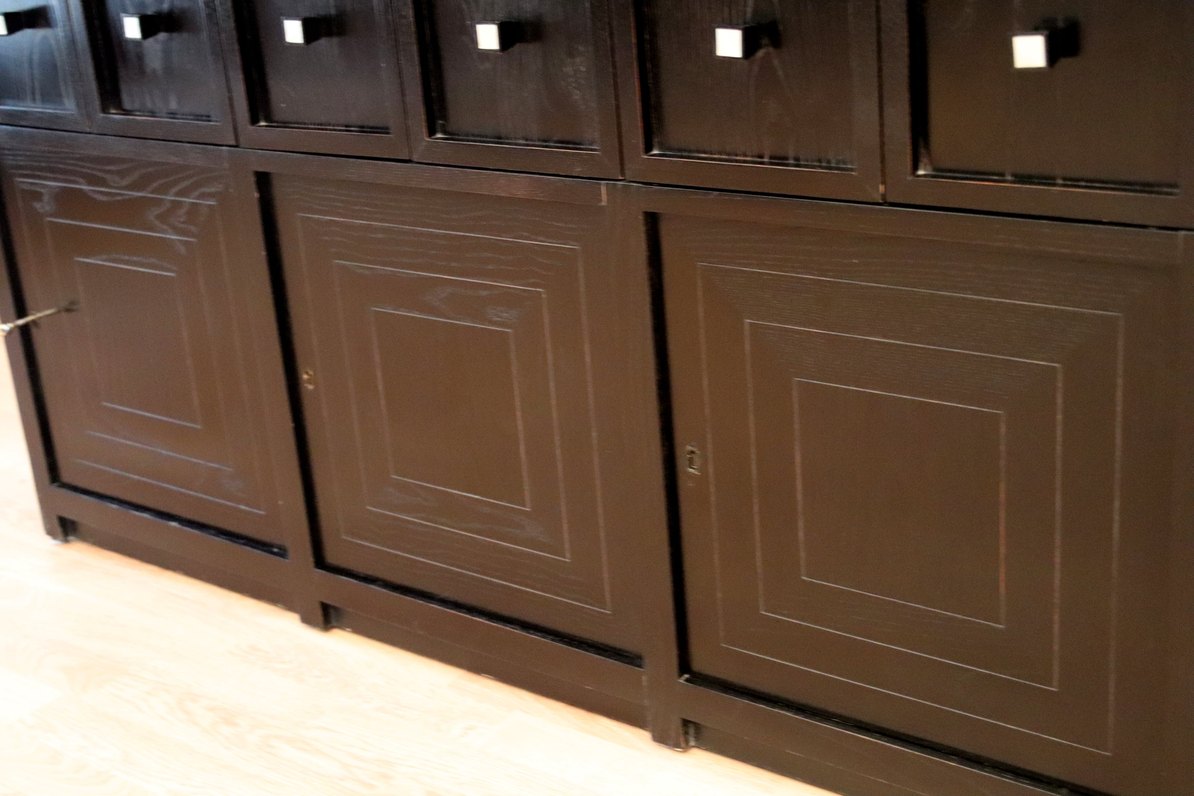 Charles_Rennie_Mackintosh_DS5_Sideboard_for_Cassina,_I_Maestri_Collection