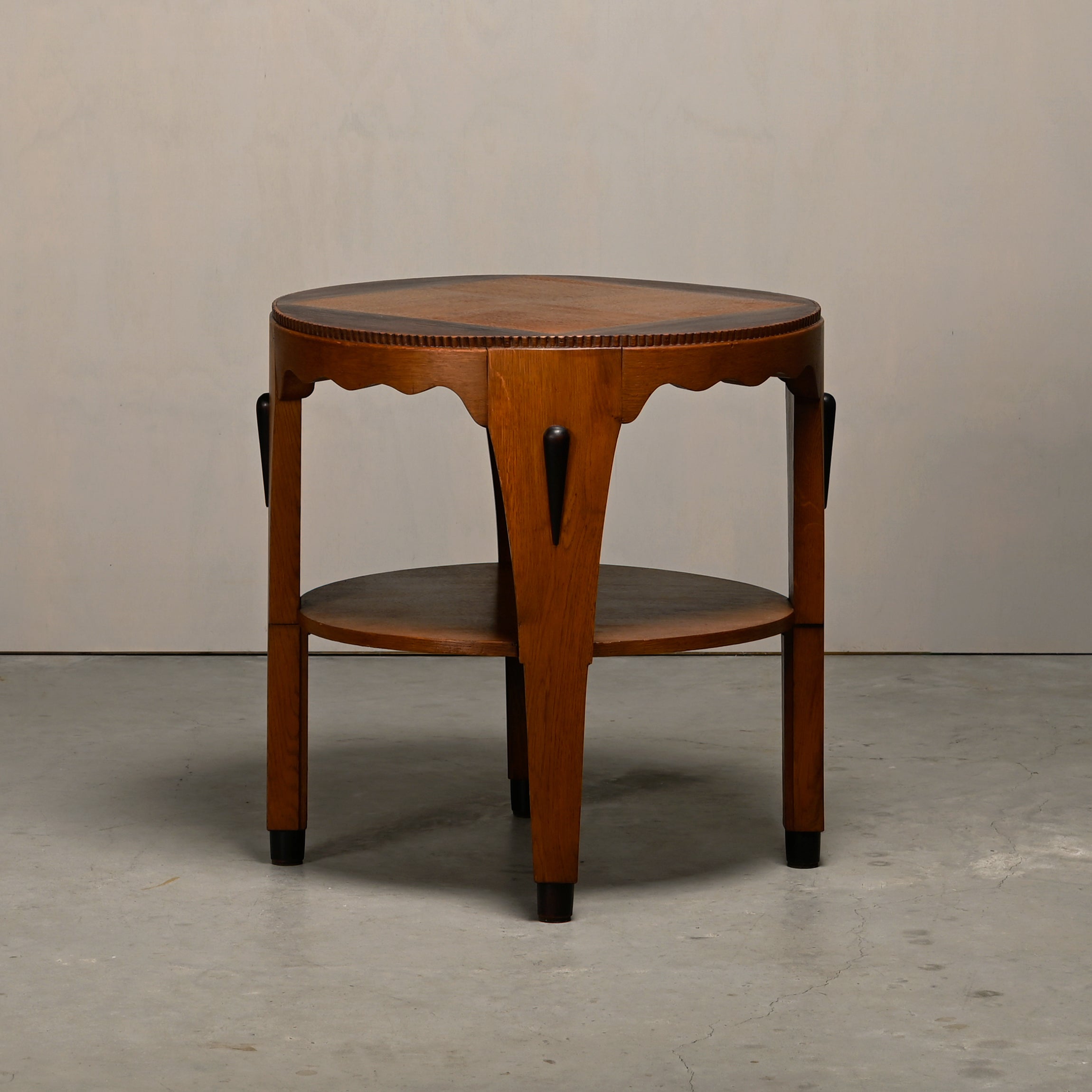 Amsterdam_School_Coffee_Table,_Oak_&_Coromandel_Veneer,_Art_Deco_Netherlands_1930s