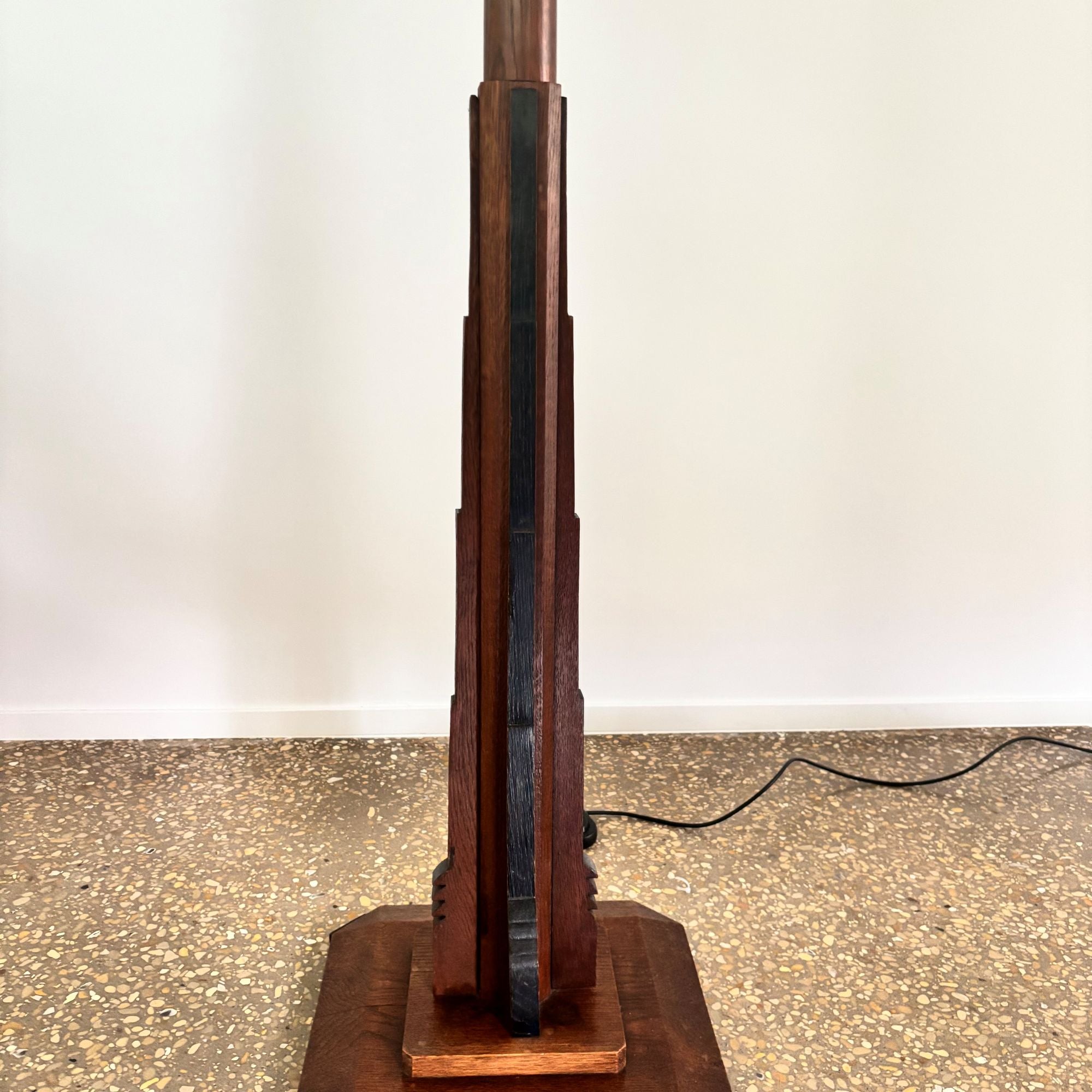 Amsterdam_School_Art_Deco_Sculptural_Oak_Floor_Lamp,_Netherlands,_1930s