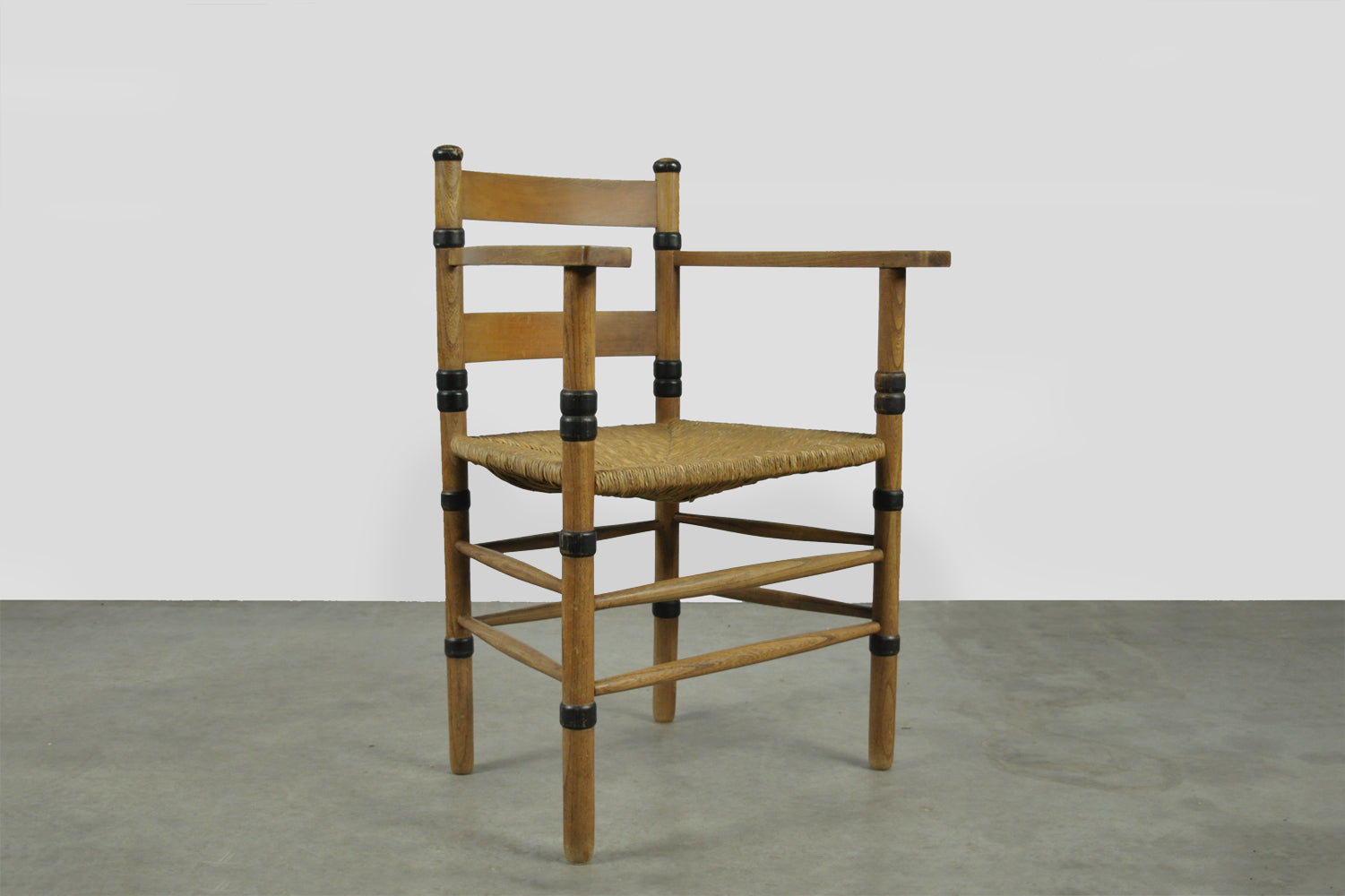 Dutch_ART_DECO_beech_chair_by_the_firm_Jac_Levee_NV,_1930s