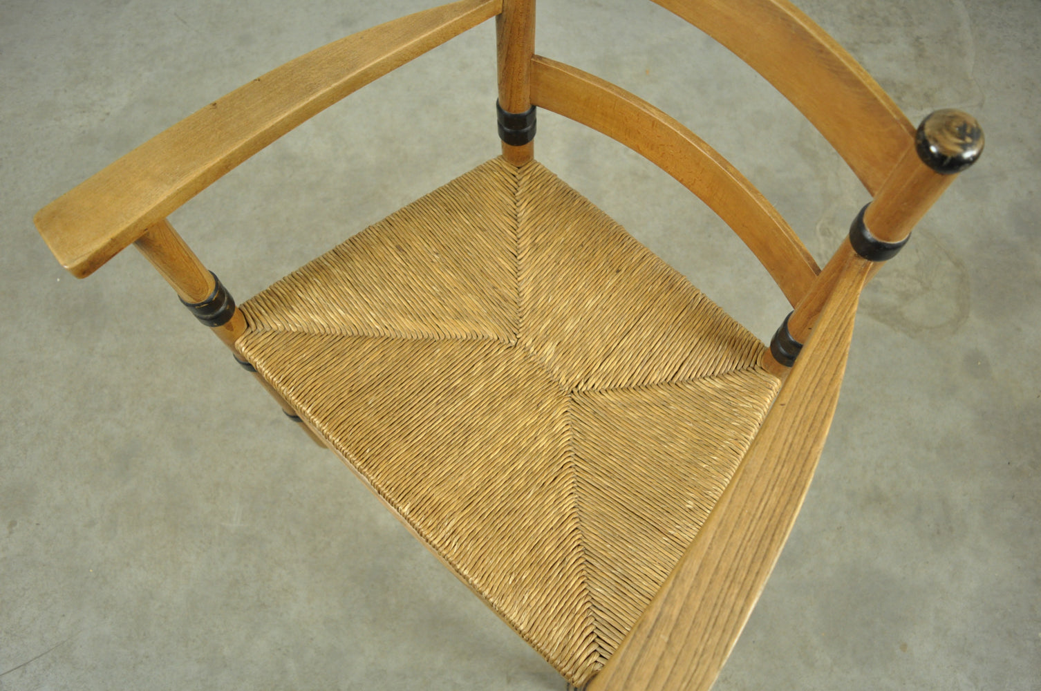 Dutch_ART_DECO_beech_chair_by_the_firm_Jac_Levee_NV,_1930s