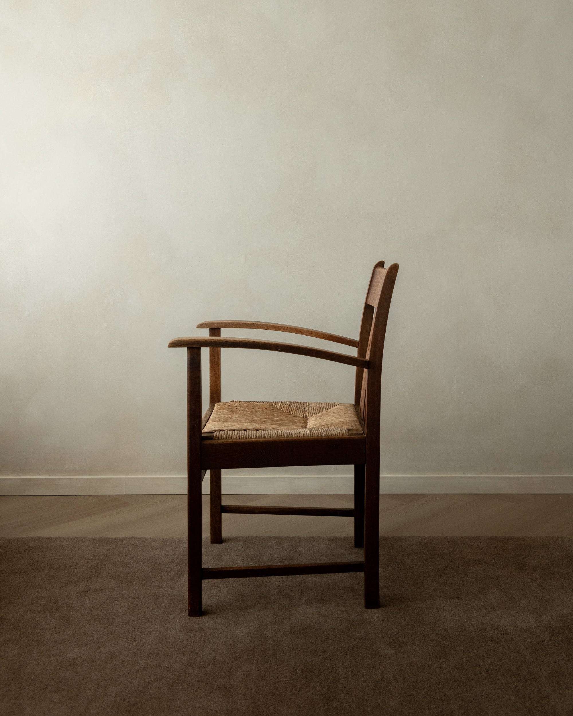 Dutch_Art_Deco_Oak_Armchair_with_Woven_Rush_Seat,_Amsterdam_School_Style,_Netherlands,_1920s