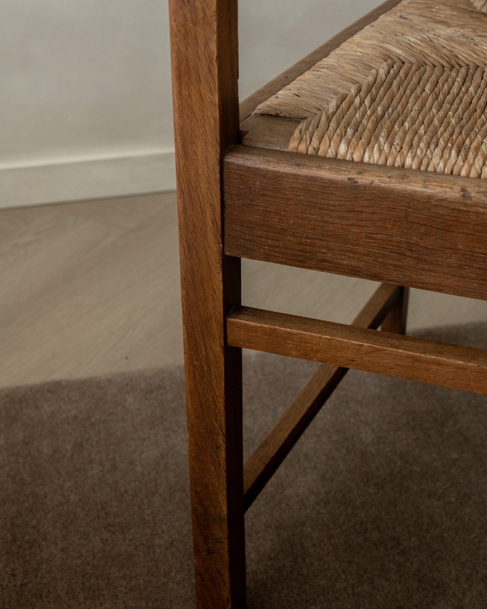 Dutch_Art_Deco_Oak_Armchair_with_Woven_Rush_Seat,_Amsterdam_School_Style,_Netherlands,_1920s
