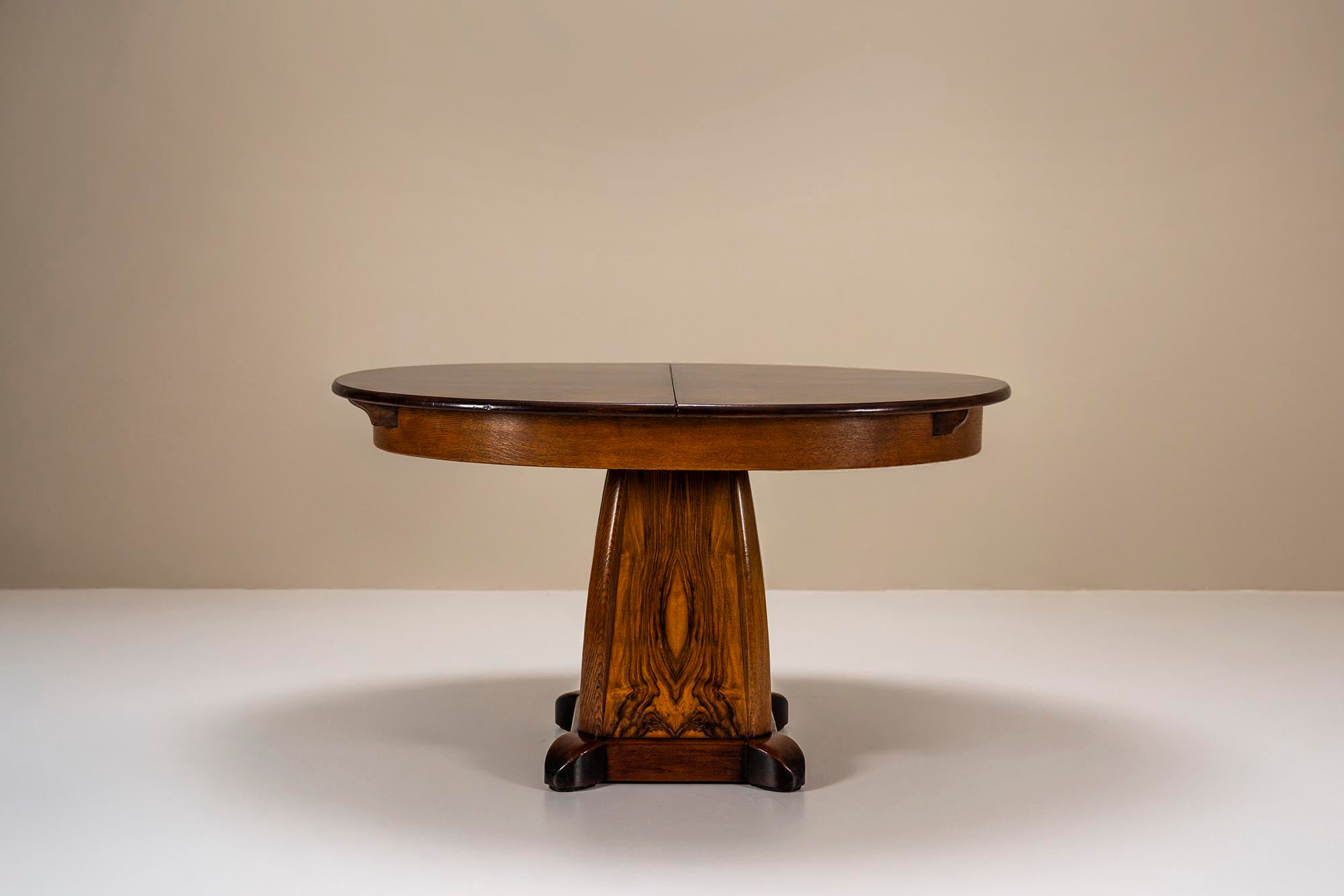 Dutch_Art_Deco_Table_by_P.E.L._Izeren_for_Genneper_Molen,_Model_259,_The_Netherlands_1920s