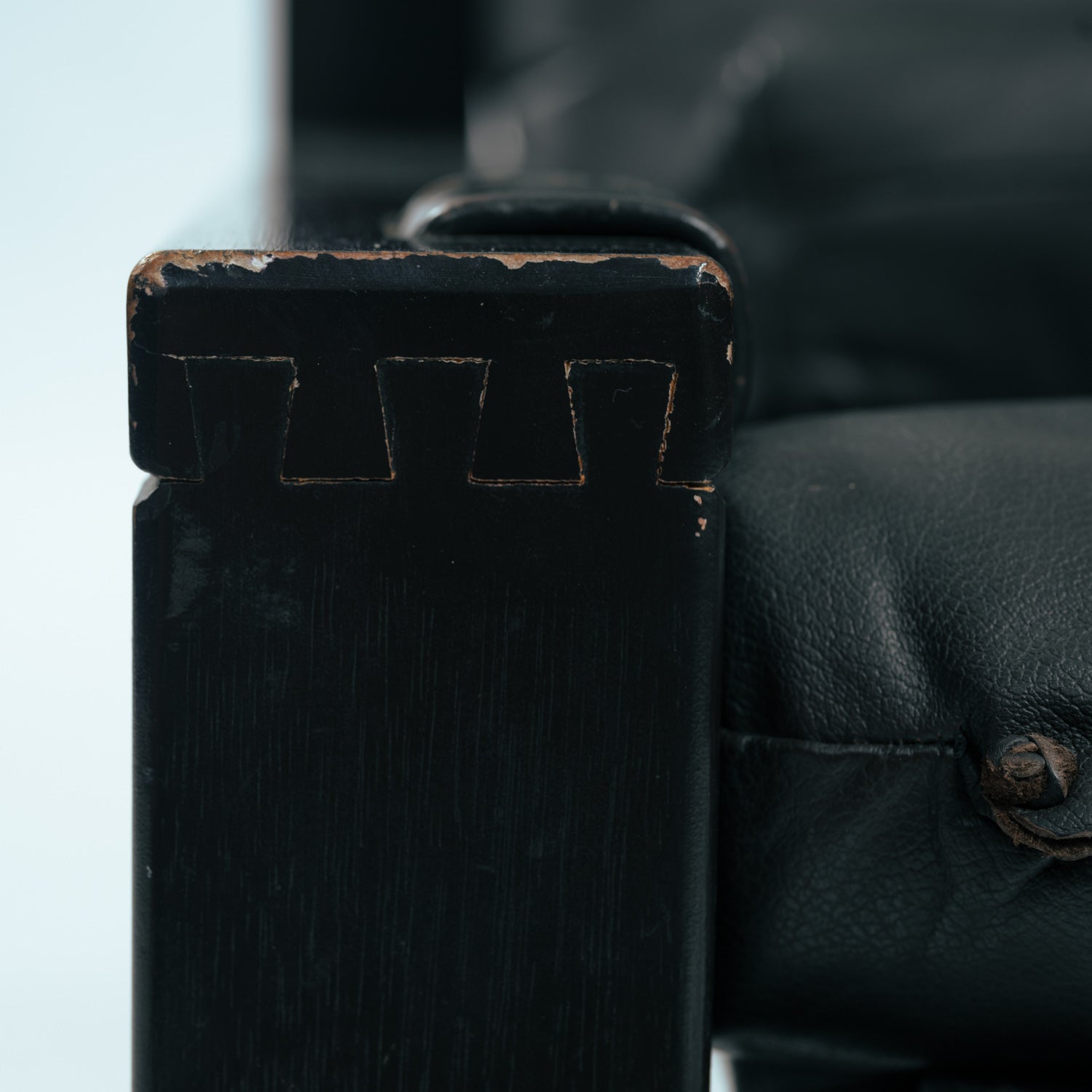 Set_of_Sonja_Wasseur_Black_Leather_Lounge_Chair_and_Ottoman,_Netherlands_1974