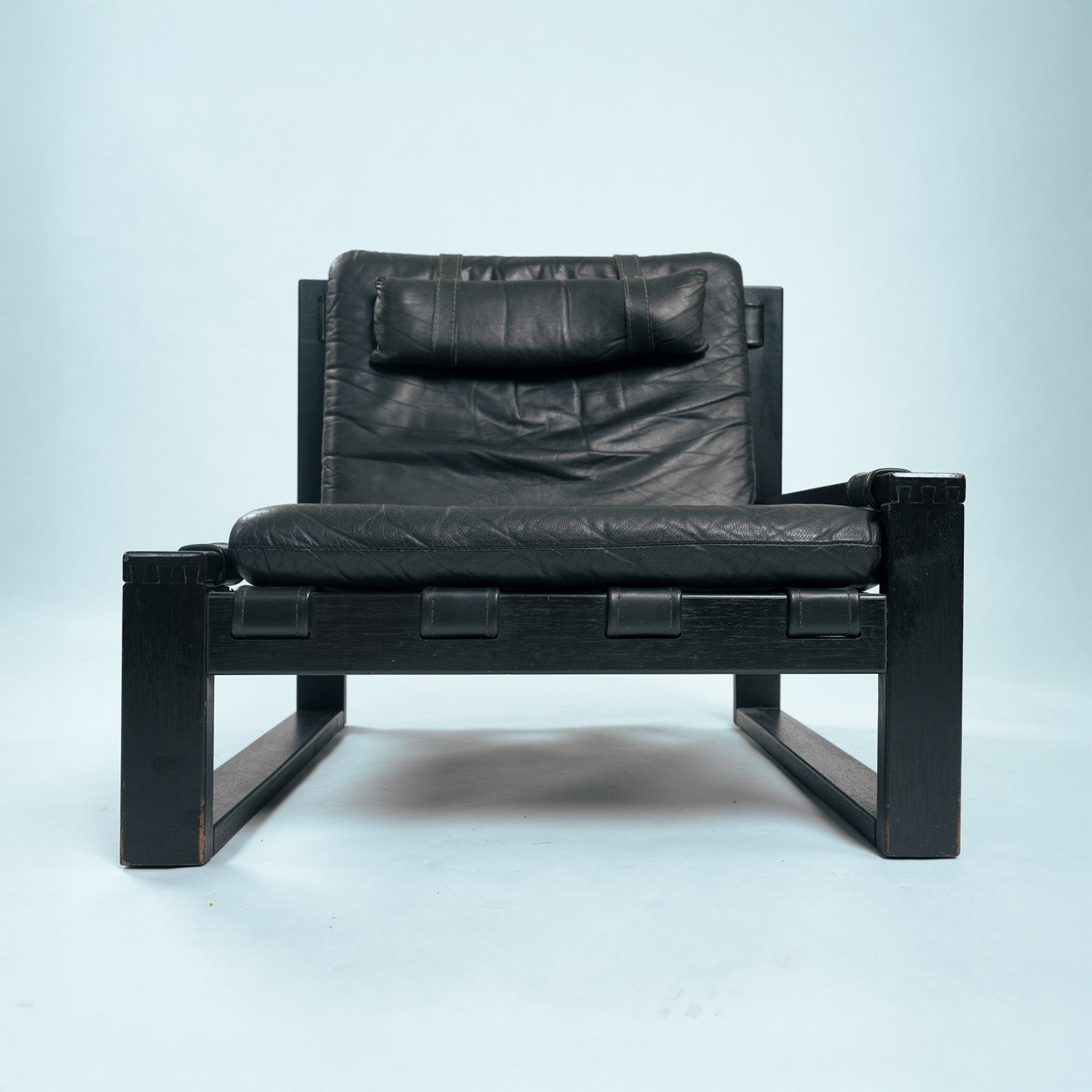 Set_of_Sonja_Wasseur_Black_Leather_Lounge_Chair_and_Ottoman,_Netherlands_1974