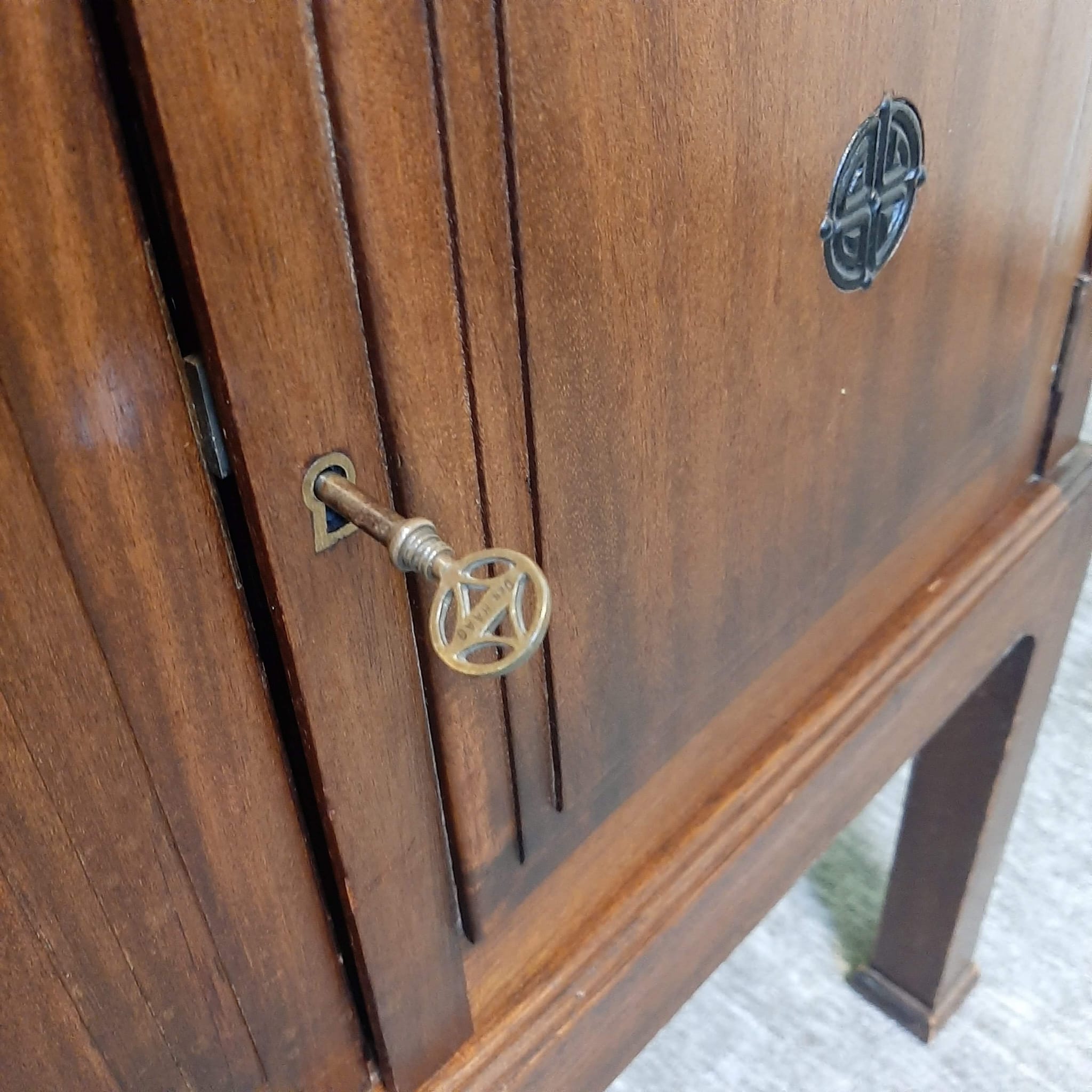 Rare_Pander_&_Sons_Hague_School_Cabinet,_Dutch_Modernist_Oak_Storage_Cabinet