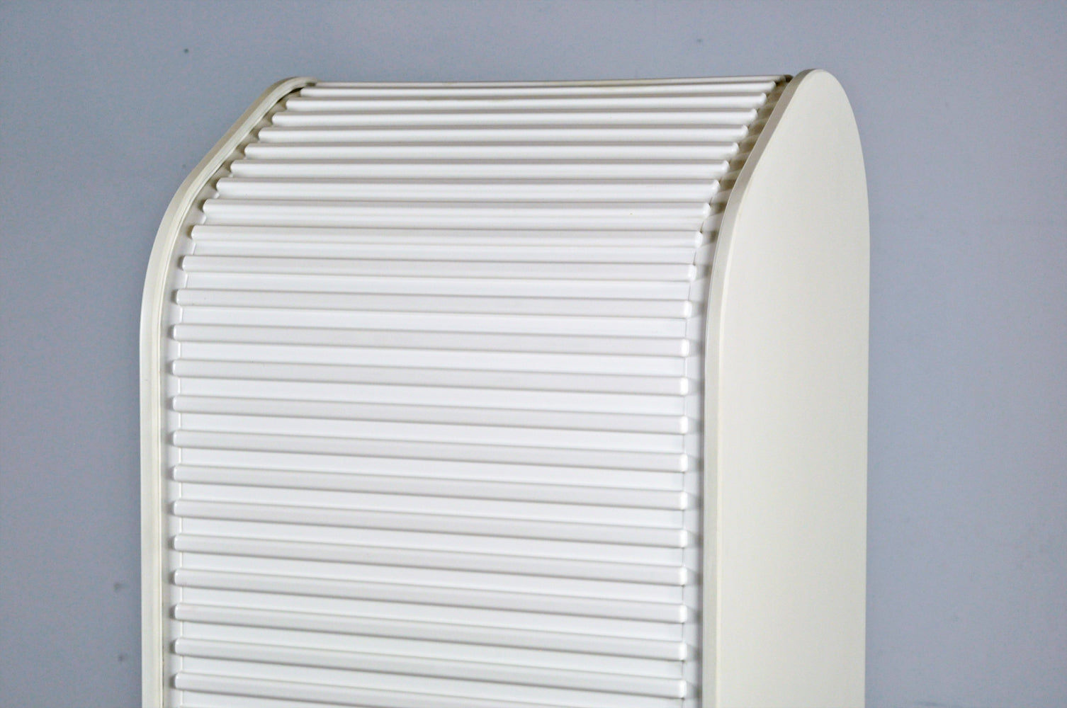 Dutch_Design_1970s_Amsterdammer_cabinet_by_Pastoe,_Aldo_van_den_Nieuwelaar