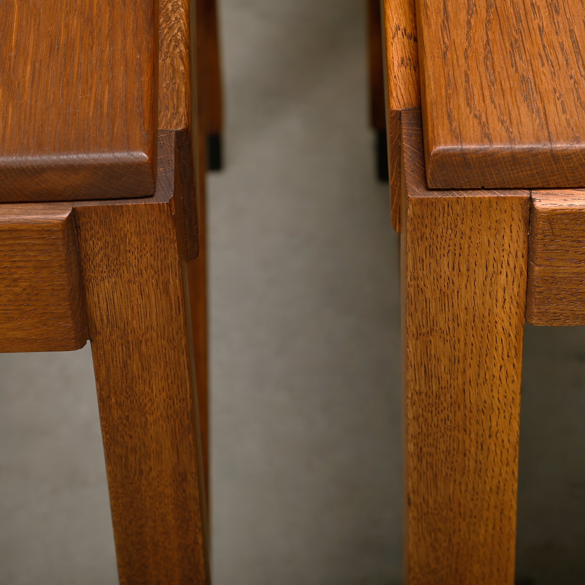 Set_of_2_Amsterdam_School_Oak_Side_Tables,_1930s,_Netherlands