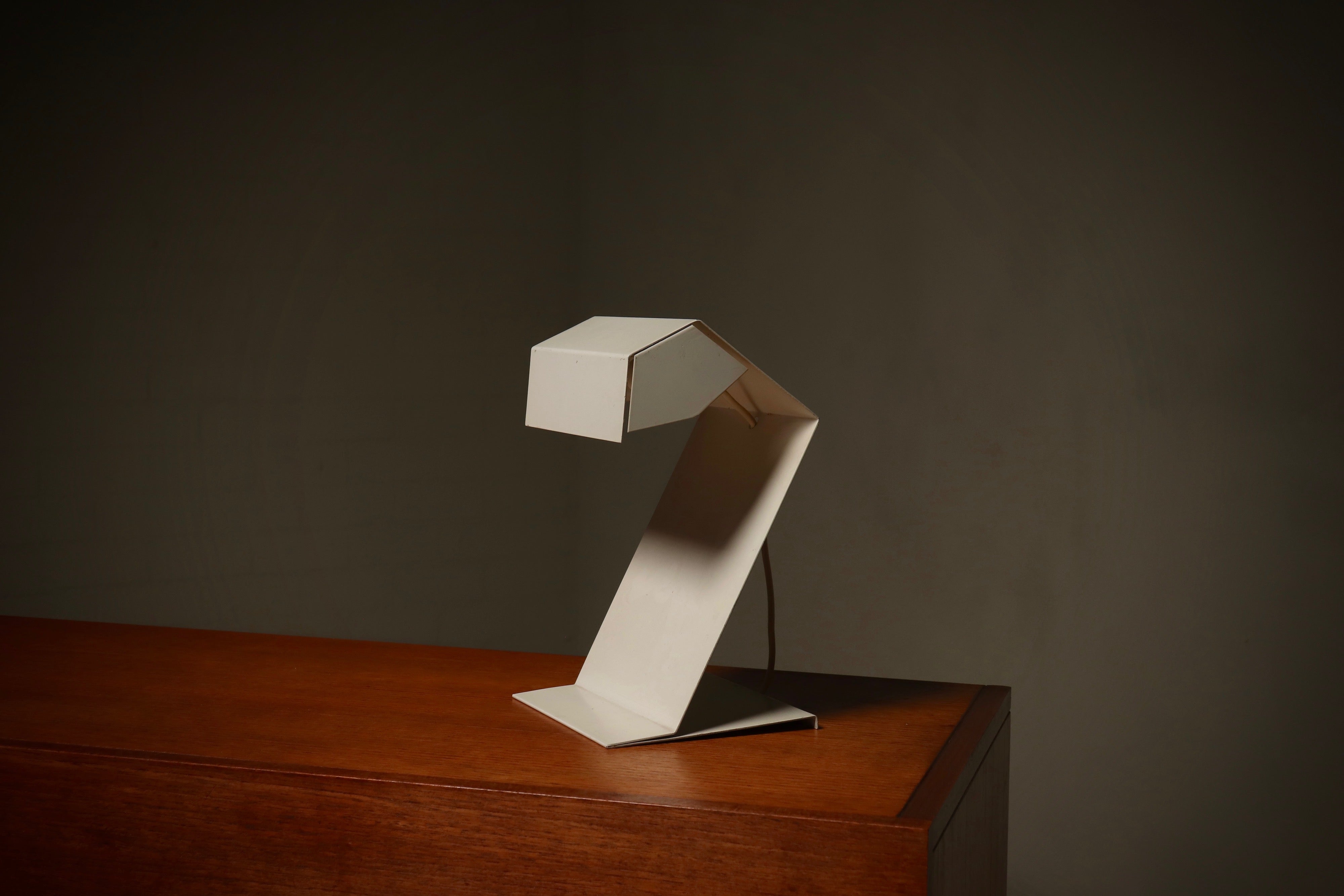 Modernist_Steel_Table_Lamp,_1960s,_Netherlands