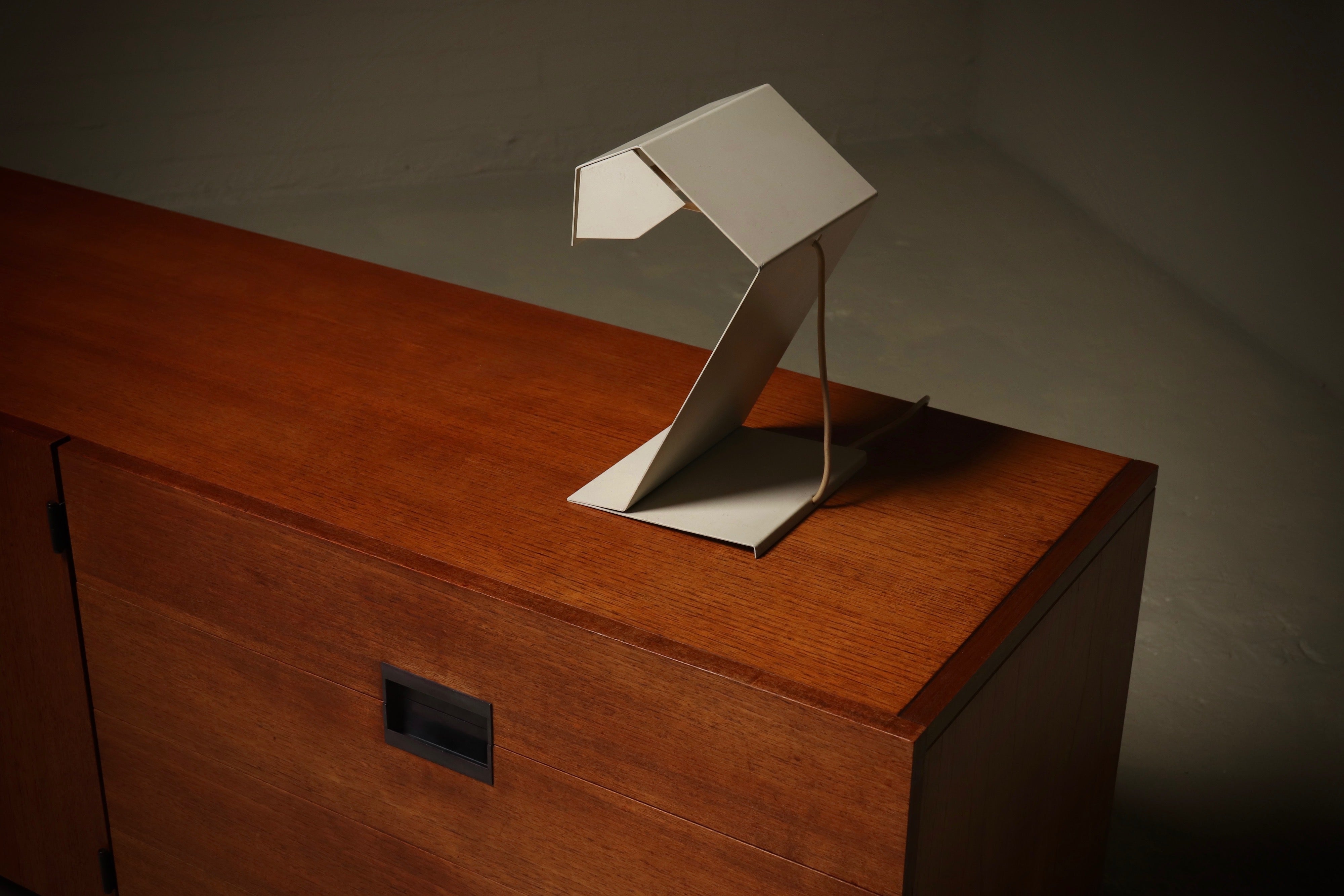 Modernist_Steel_Table_Lamp,_1960s,_Netherlands