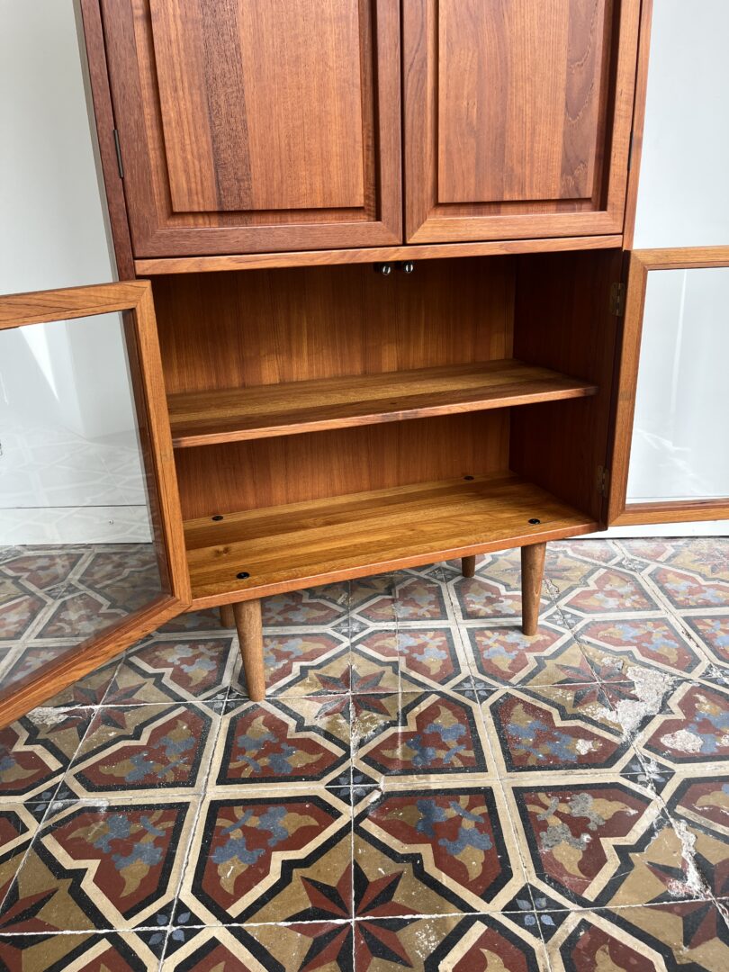 Teak_Display_Cabinet_by_Dyrlund,_Denmark,_1960s