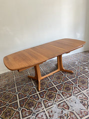 Dyrlund_Teak_Oval_Extendable_Dining_Table,_Denmark_1960s