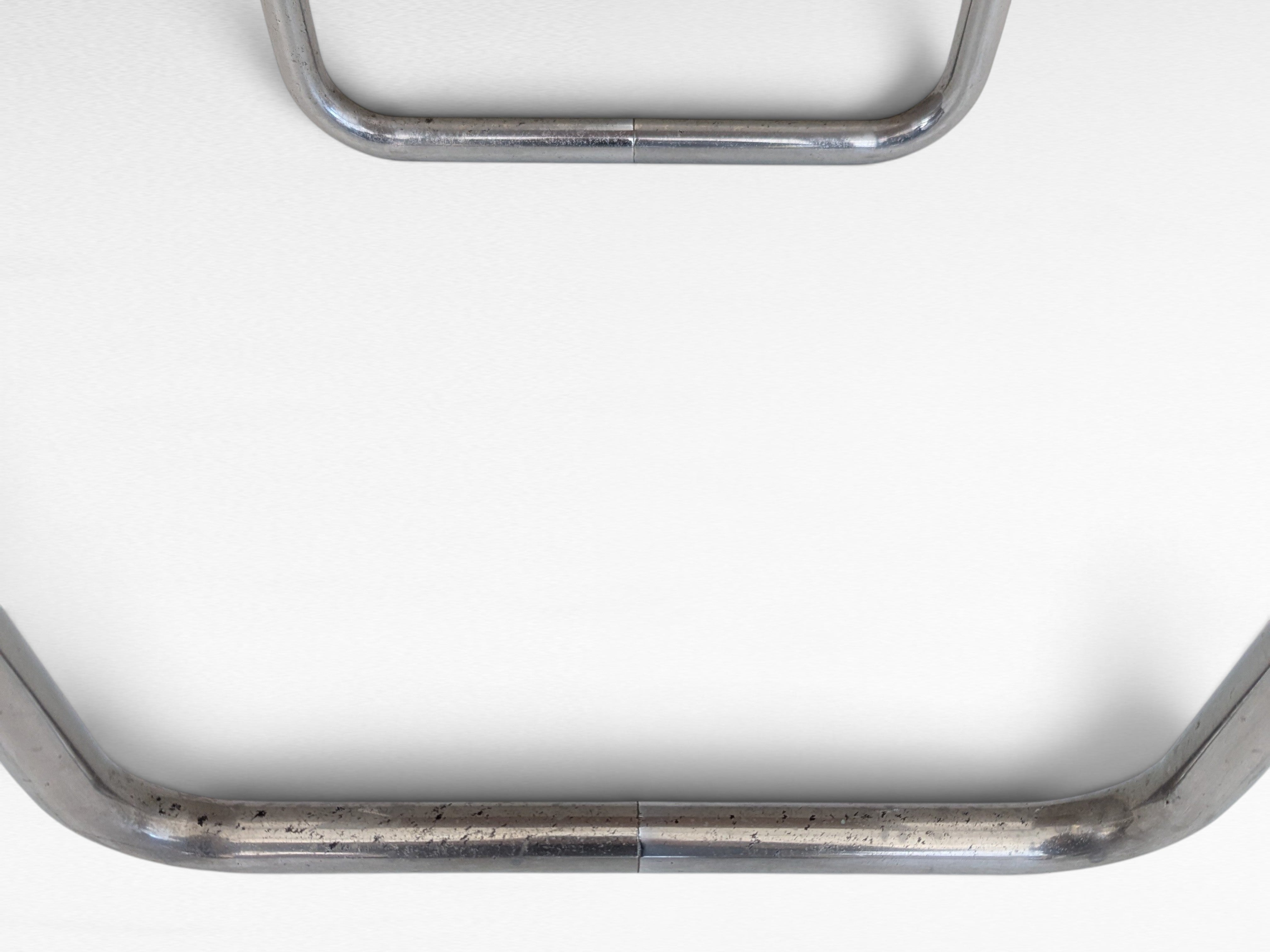 Early_B_9_Bauhaus_canteen_stool_by_Marcel_Breuer,_1930s
