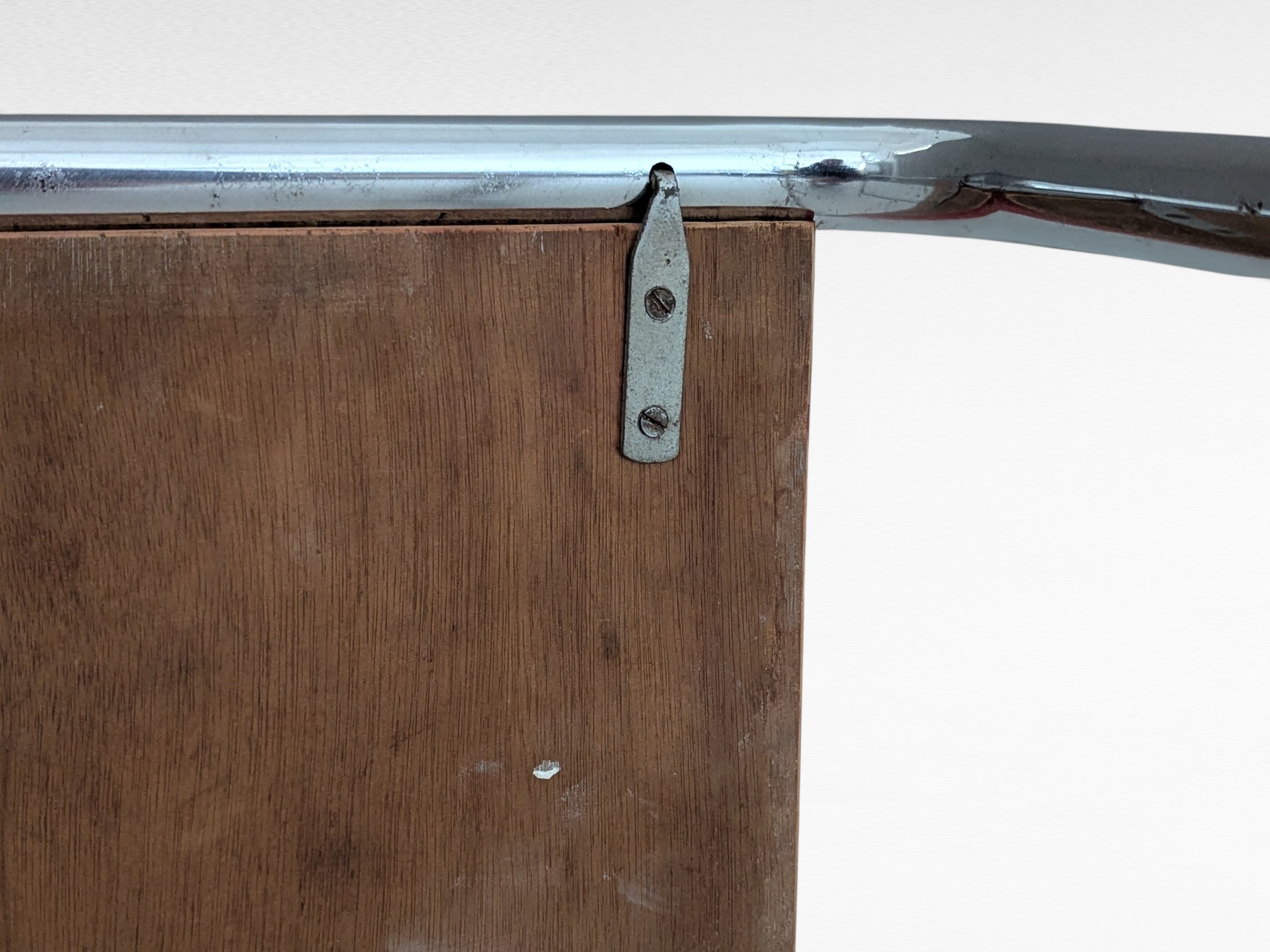 Early_B_9_Bauhaus_canteen_stool_by_Marcel_Breuer,_1930s