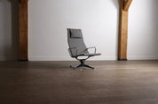 Early_Edition_EA124_Aluminium_Group_Lounge_Chair_by_Charles_&_Ray_Eames_for_Herman_Miller,_1970s
