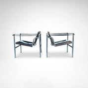 Set_of_2_LC1_Basculant_Chairs_by_Le_Corbusier_for_Cassina,_1970s,_Italy