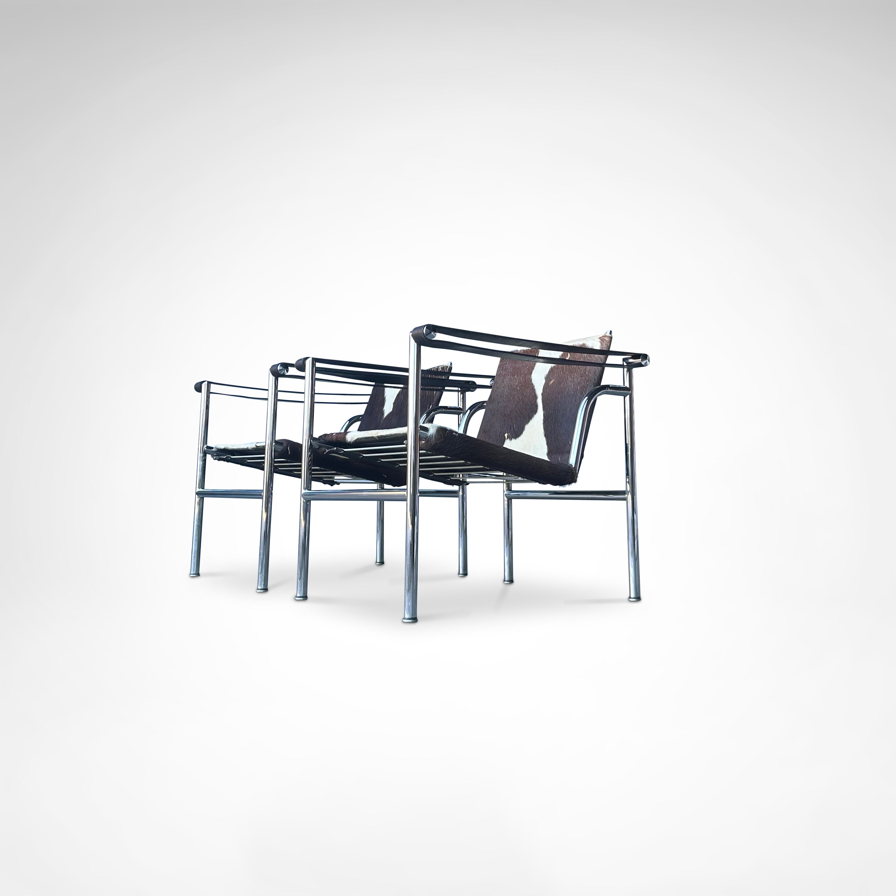 Set_of_2_LC1_Basculant_Chairs_by_Le_Corbusier_for_Cassina,_1970s,_Italy