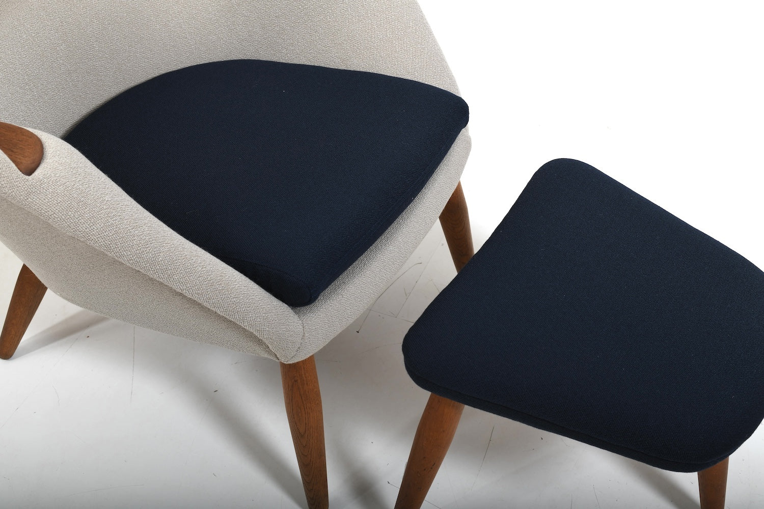 Early_ODA_Lounge_Chair_by_Arnold_Madsen_1950s_/_New_Upholstered