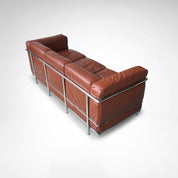 Early_LC2_Three_Seater_Sofa_by_Le_Corbusier_for_Cassina,_1970s,_Italy