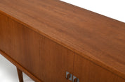 Early_RY25_Sideboard_by_Hans_J._Wegner_for_Ry_Møbler