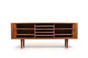 Early_RY25_Sideboard_by_Hans_J._Wegner_for_Ry_Møbler