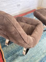 Set_of_Earth_Chair_and_Ottoman_by_Percival_Lafer,_1970s