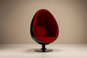Eero_Aarnio_Egg_Pod_Chair_in_Black_and_Red,_1960s