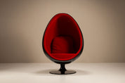 Eero_Aarnio_Egg_Pod_Chair_in_Black_and_Red,_1960s