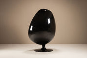 Eero_Aarnio_Egg_Pod_Chair_in_Black_and_Red,_1960s