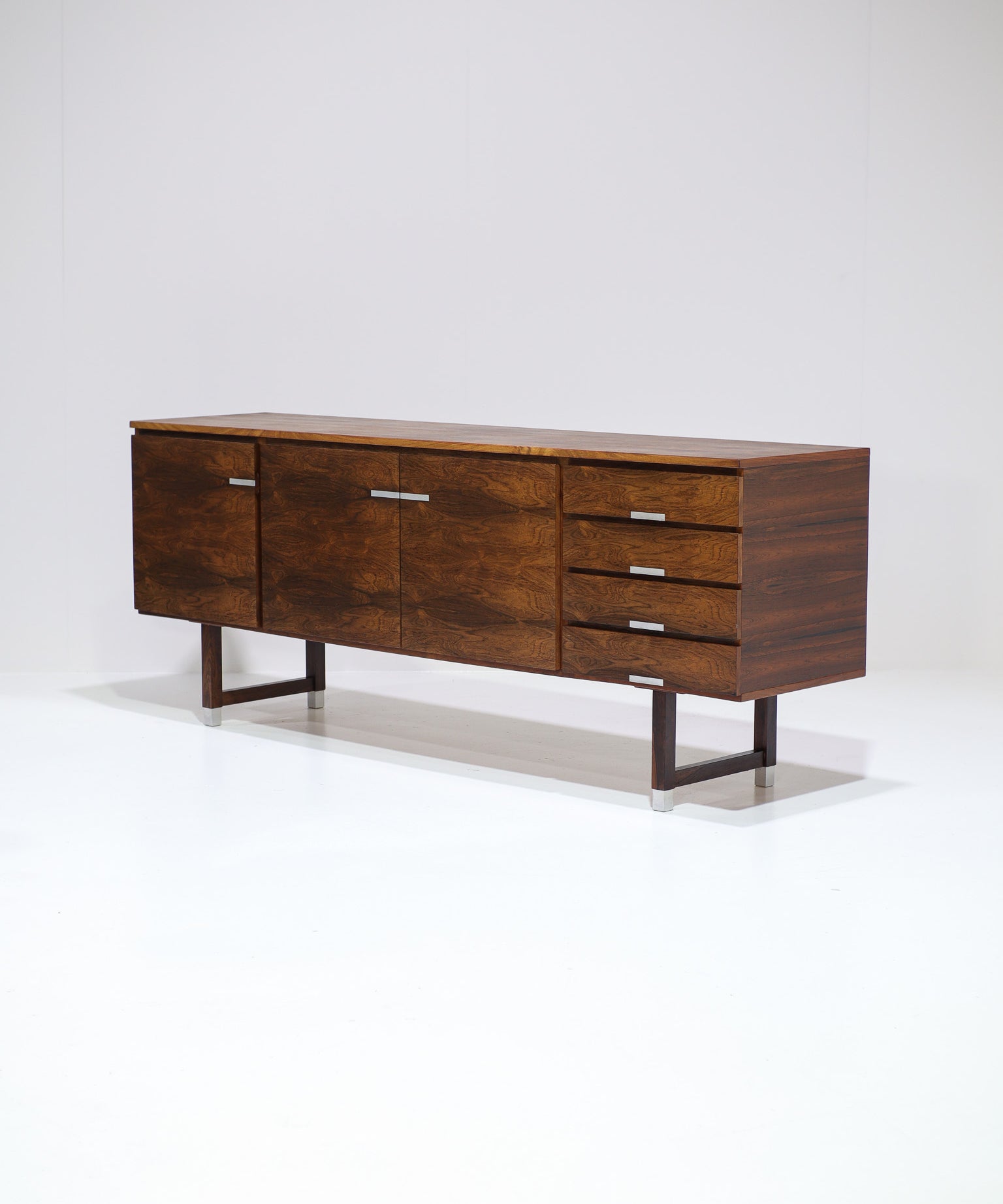 Ejgil_Petersen_sideboard_rosewood_Denmark_1960s
