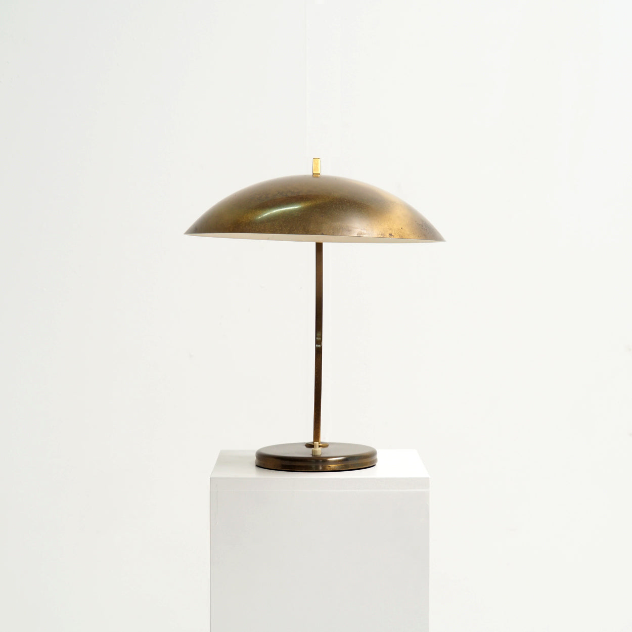 Elegant_Desk/Table_Lamp_by_Josef_Brumberg