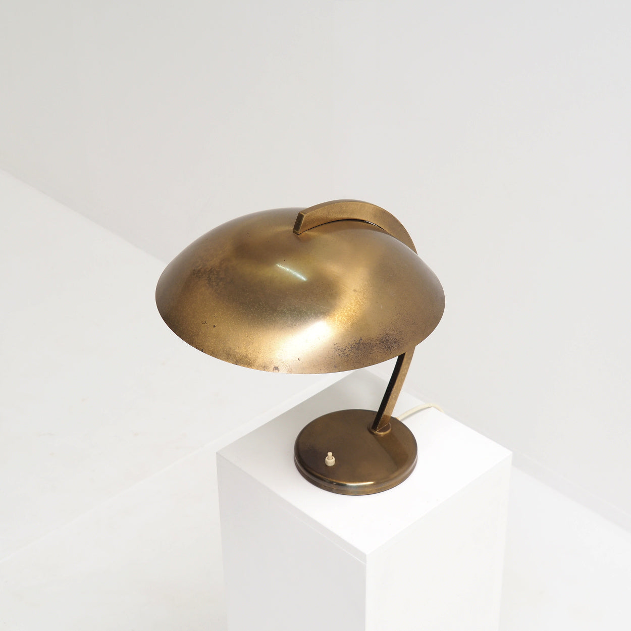 Elegant_Desk/Table_Lamp_by_Josef_Brumberg