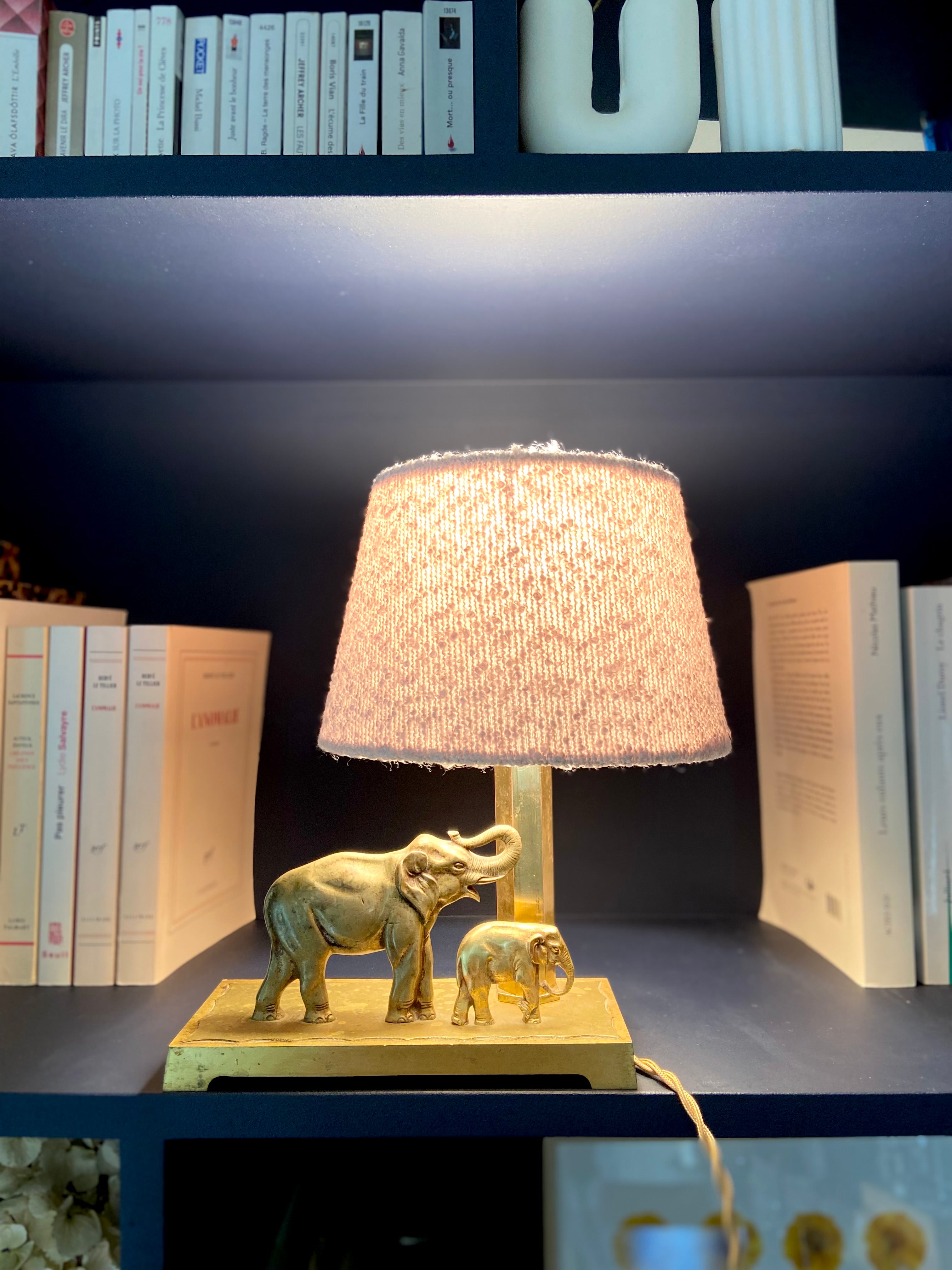Elephant_and_cub_brass_desk_lamp_-_circa_1900.