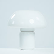 Elio_Martinelli_625_mushroom_table_lamp_by_Martinelli_Luce,_Italy,_1960s