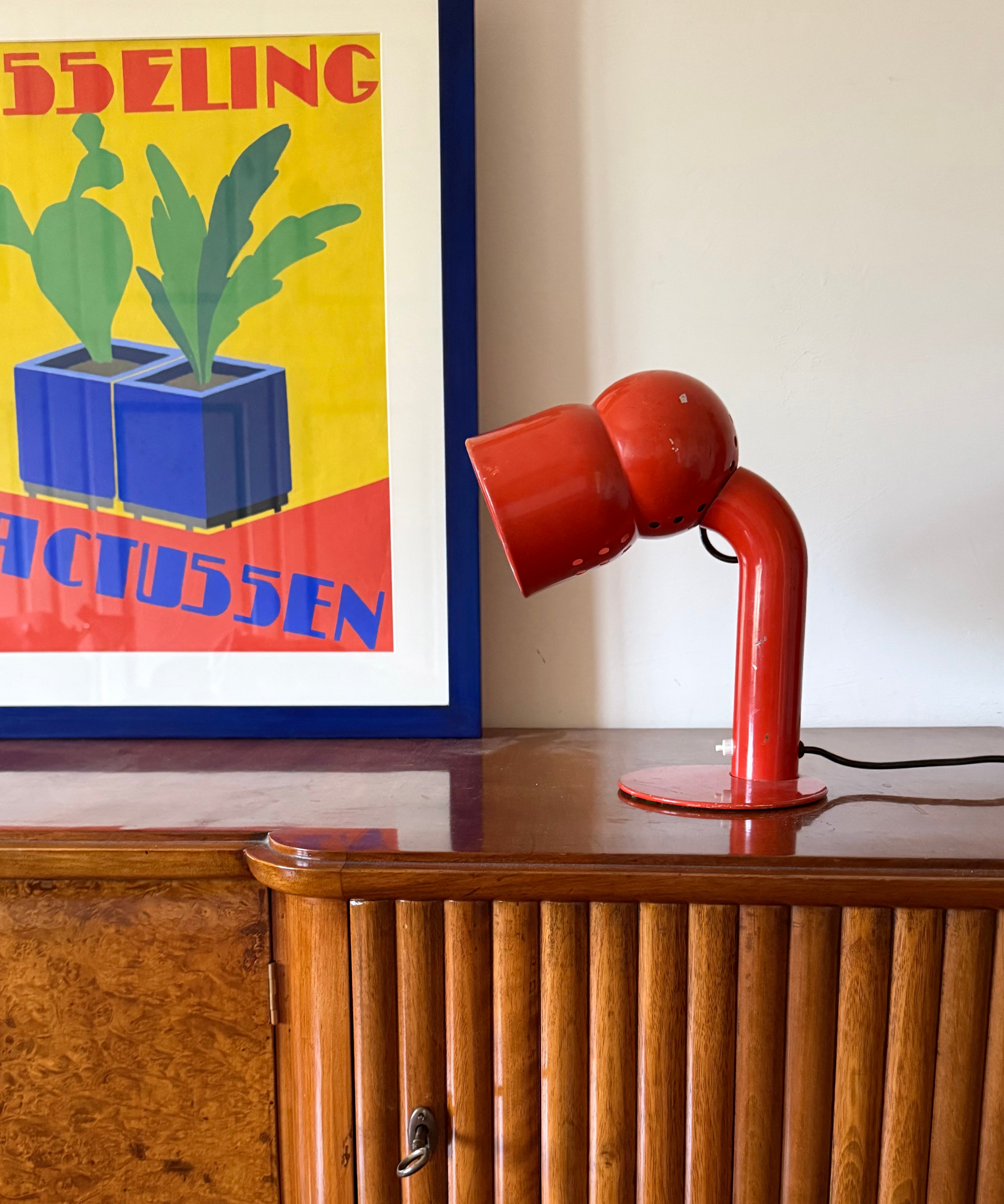 Elio_Martinelli_Model_2135_“Robot”_Table_Lamp_for_Martinelli_Luce,_Italy_1966