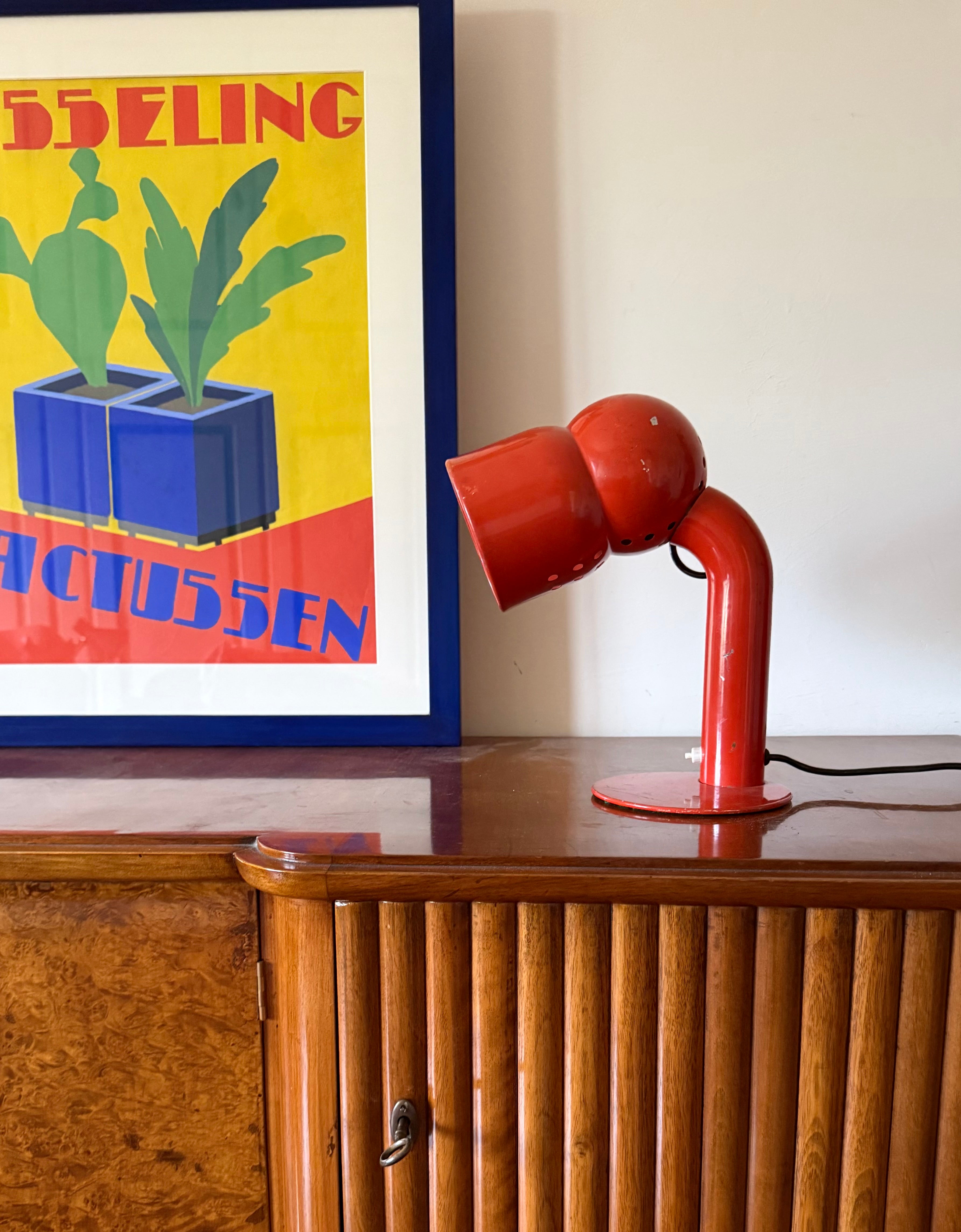 Elio_Martinelli_Model_2135_“Robot”_Table_Lamp_for_Martinelli_Luce,_Italy_1966
