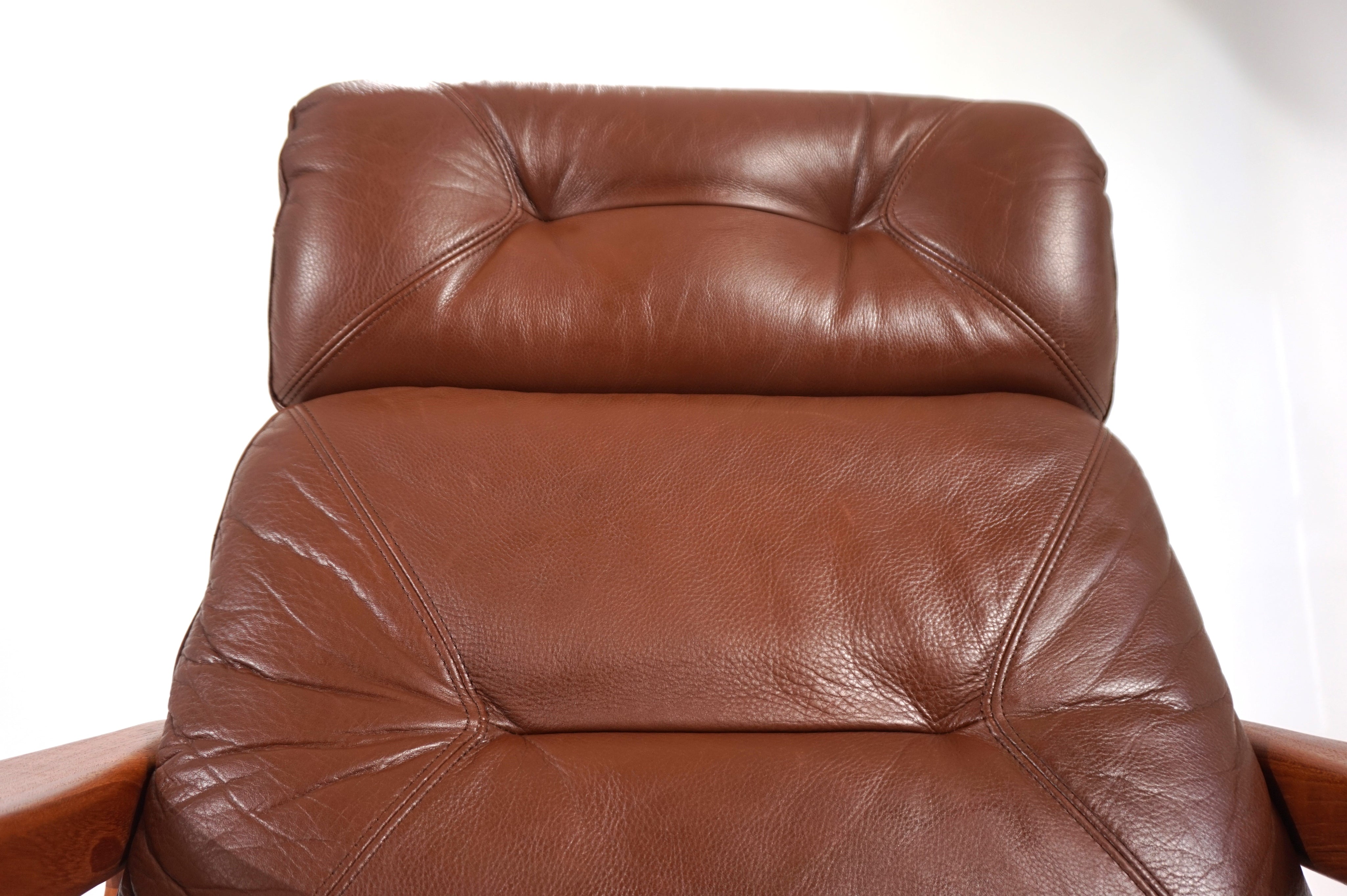 EMC_teak_leather_armchair,_1960