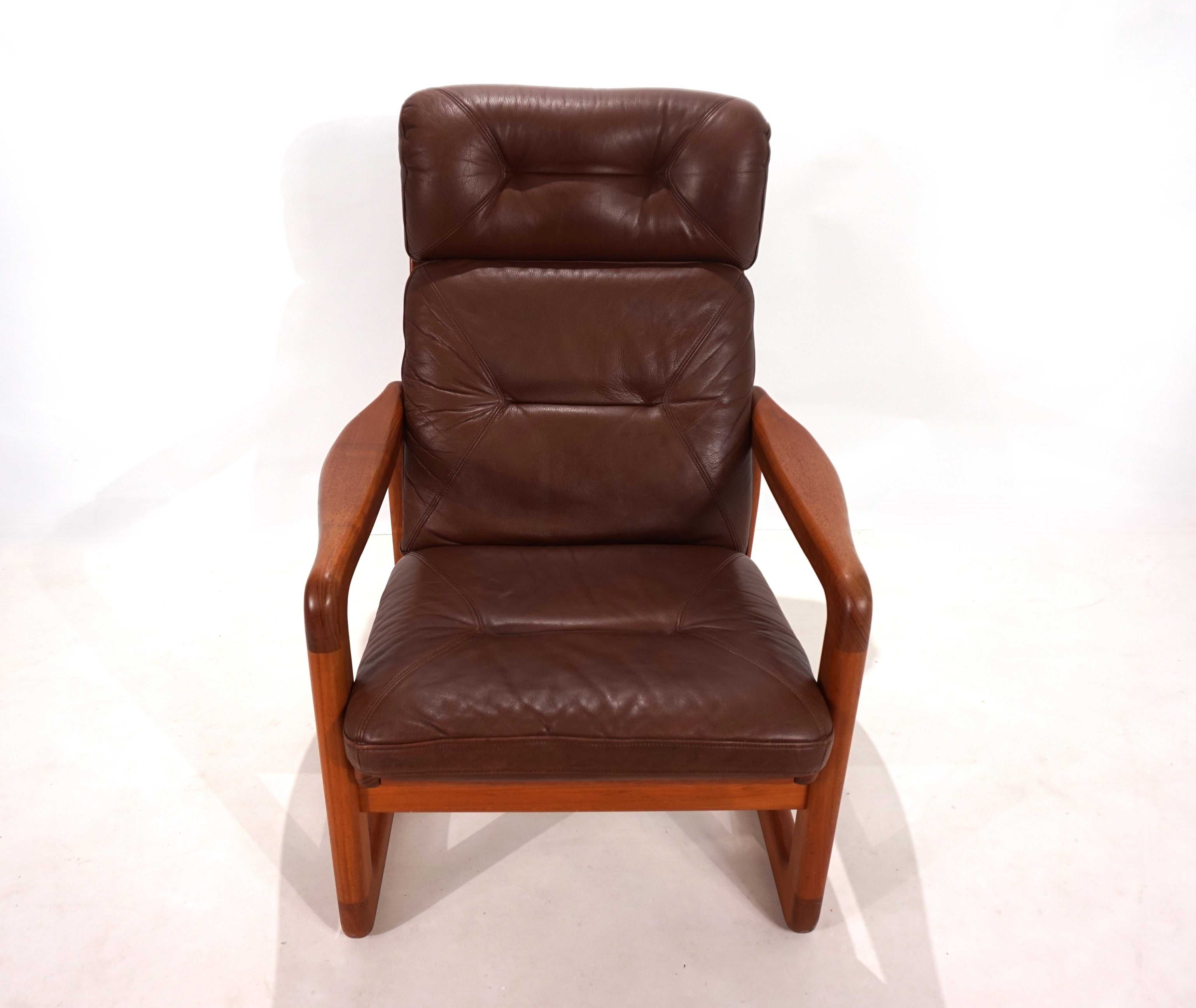 EMC_teak_leather_armchair,_1960
