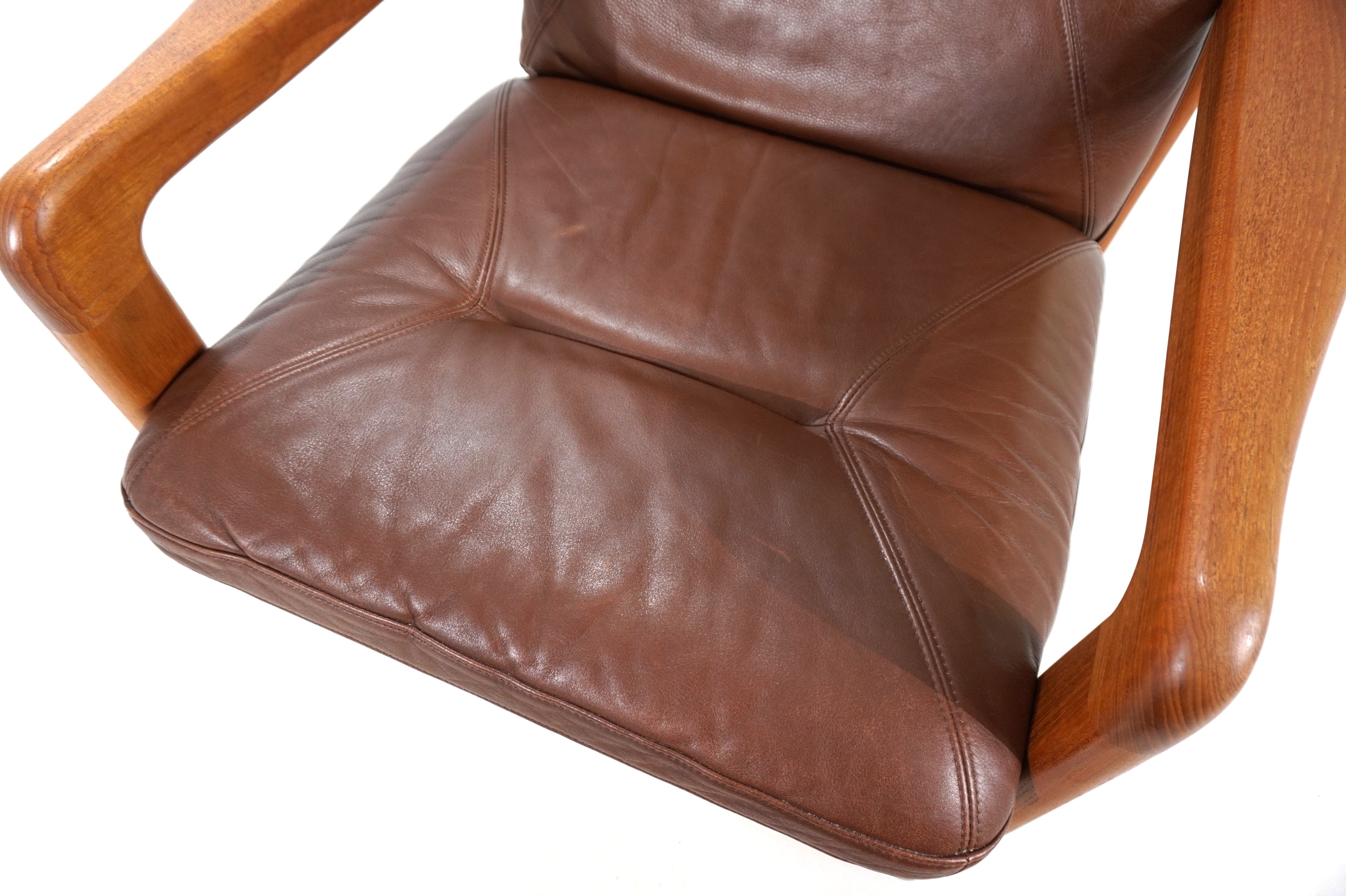 EMC_teak_leather_armchair,_1960