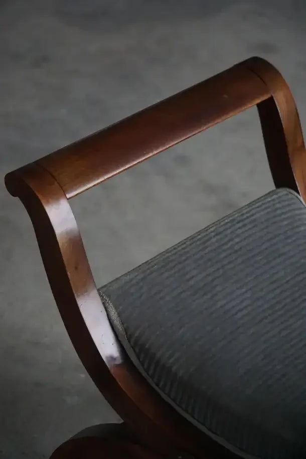 Empire_Style_Piano_Chair,_Antique_Adjustable_Stool