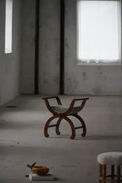 Empire_Style_Piano_Chair,_Antique_Adjustable_Stool