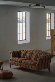 Empire_Style_Sofa_with_Cushions_and_Castors