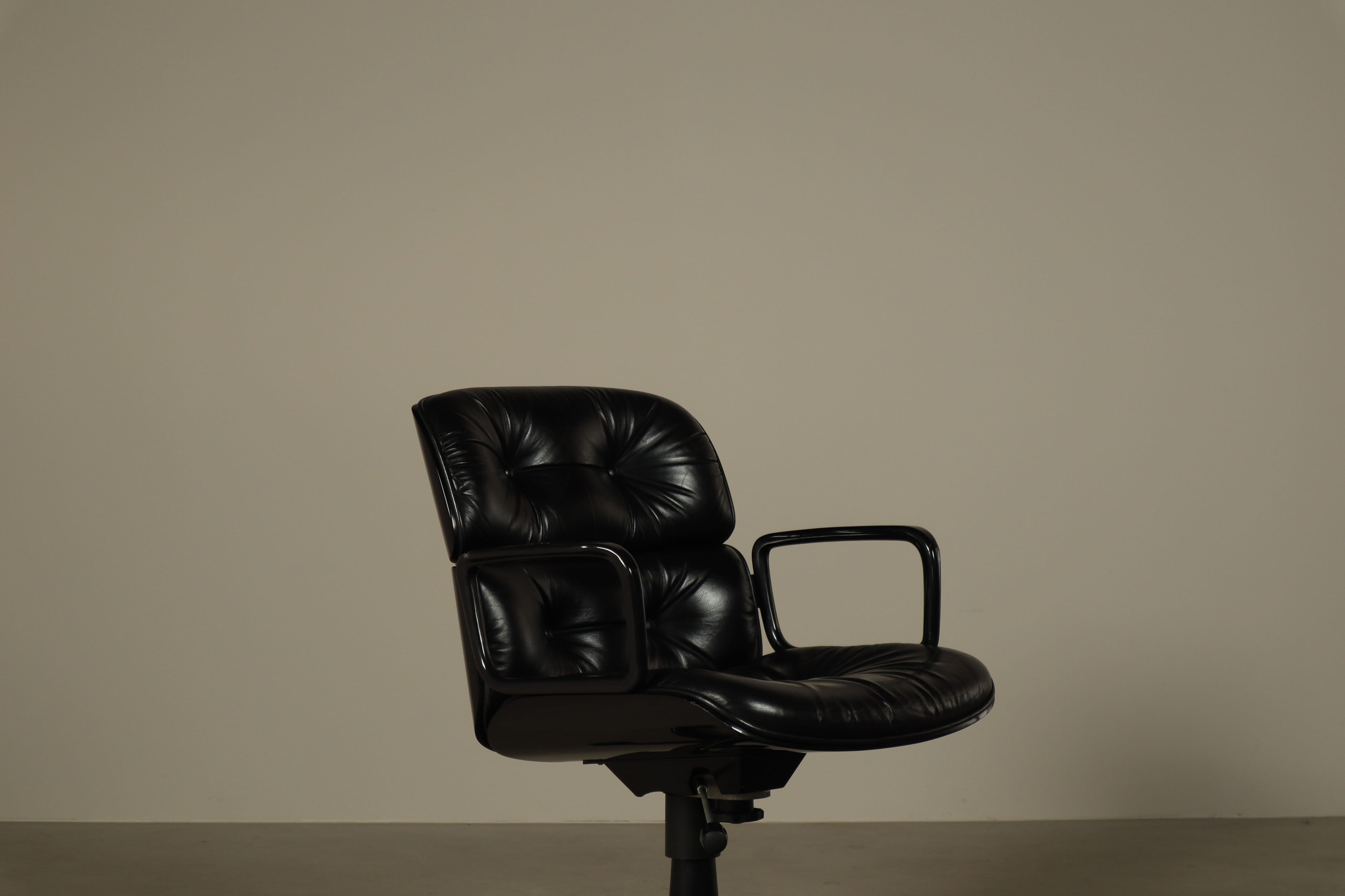 Ennio_Fazioli_Parioli_Double-Back_Executive_Office_Chair_for_MIM_Roma_in_Black_Leather,_Italy