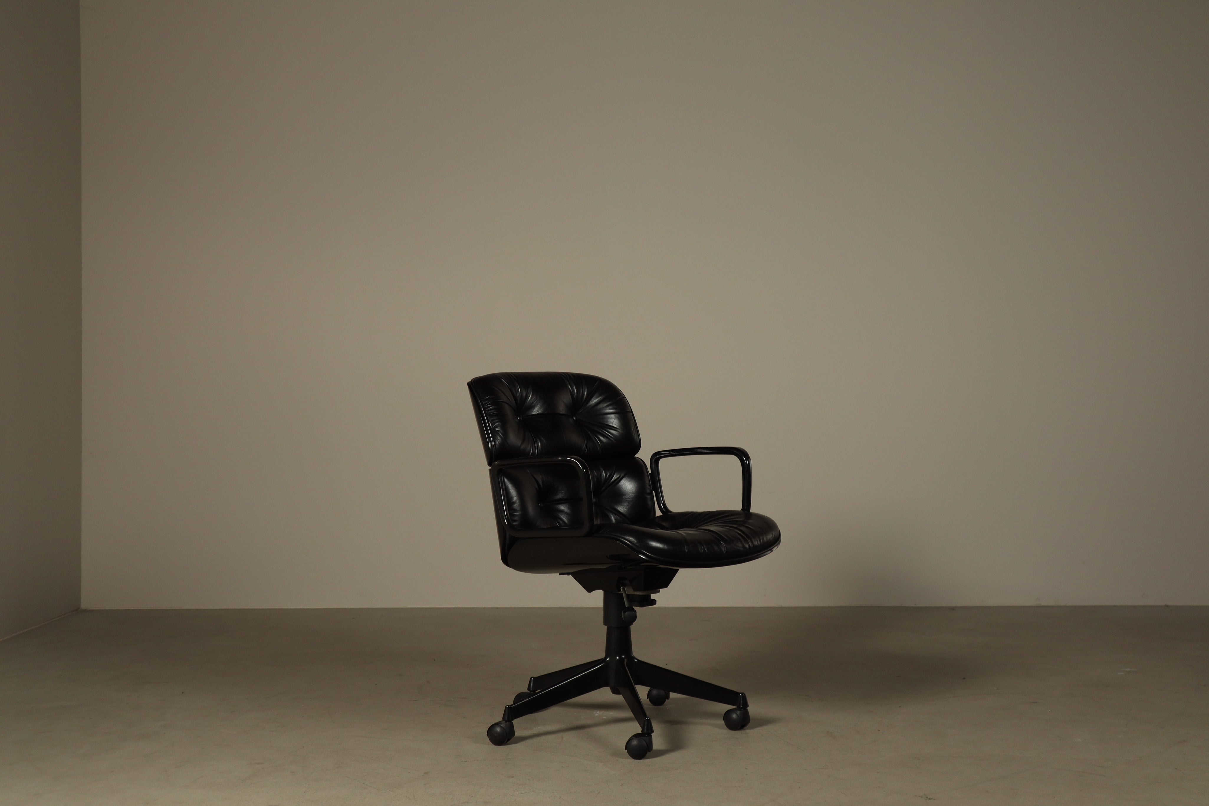 Ennio_Fazioli_Parioli_Double-Back_Executive_Office_Chair_for_MIM_Roma_in_Black_Leather,_Italy