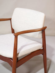 Erik_Buch_67_armchair_Captains_Chair_Danish_vintage