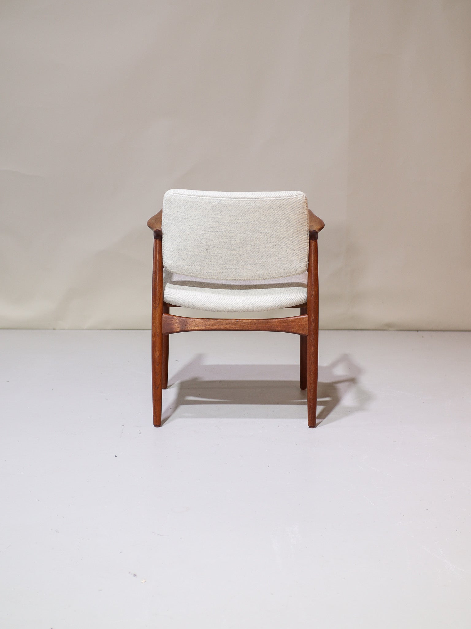 Erik_Buch_67_armchair_Captains_Chair_Danish_vintage