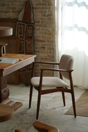 Erik_Buch,_Armchair_in_Rosewood_&_Bouclé,_Captains_Chair,_Ørum_Møbelfabrik,_1960